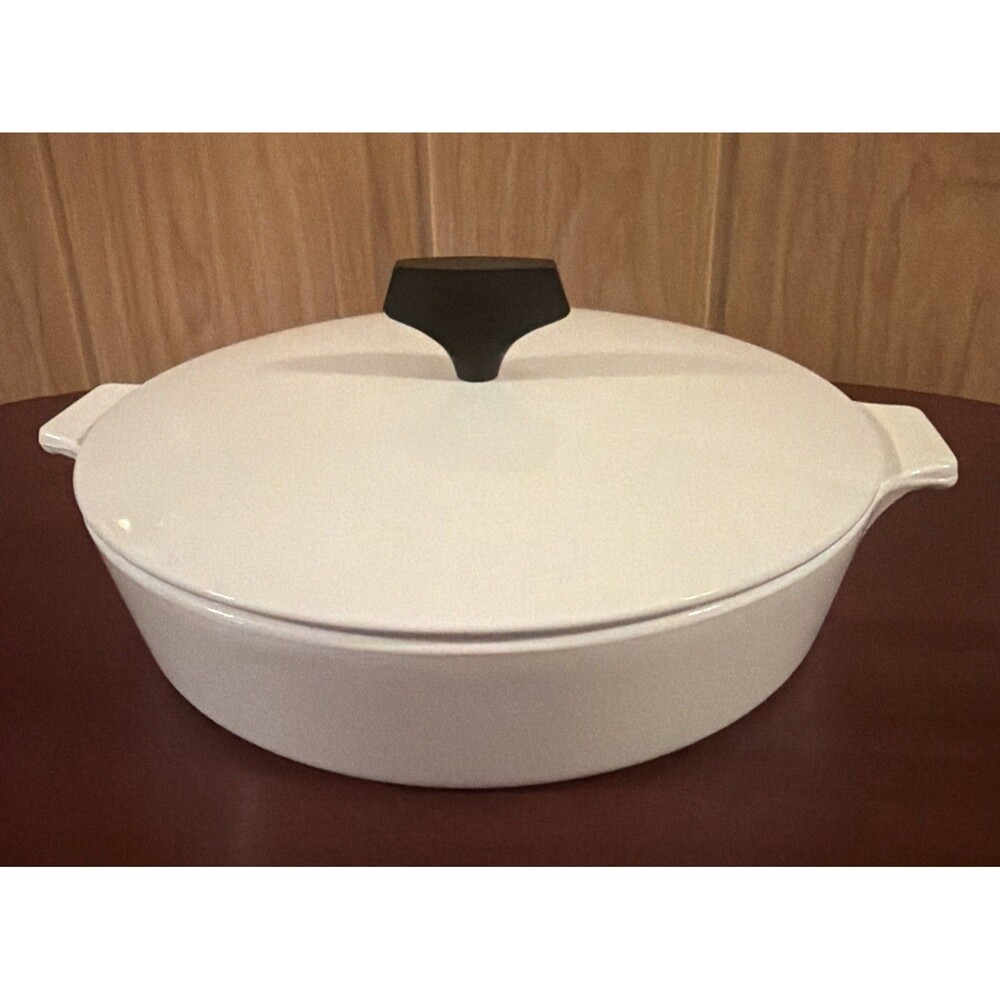 1960s  Corning Ware Buffet Server B-8 1/2 Skillet Casserole Baking Dish w/Cover! - Picture 2 of 9